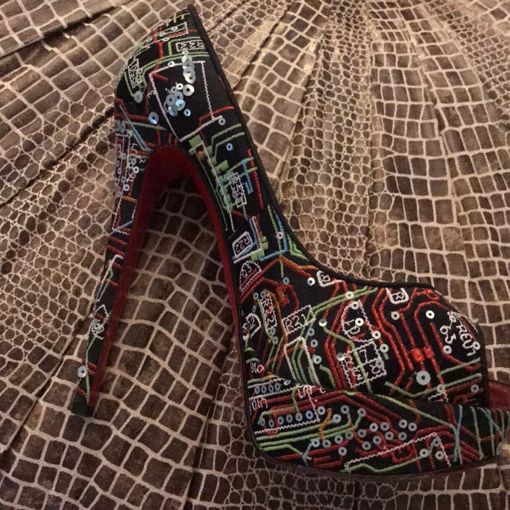 Christian Louboutin Peep Geek Platforms - Picture 5 of 8